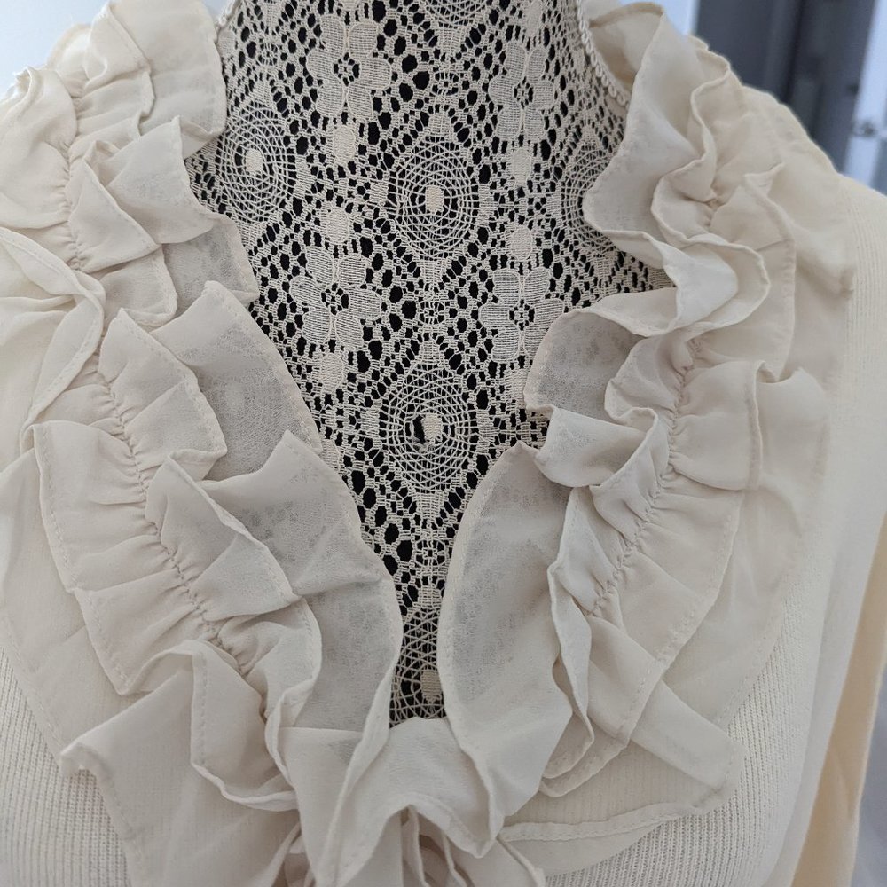 Oscar de la Renta - Picture 2 of 8